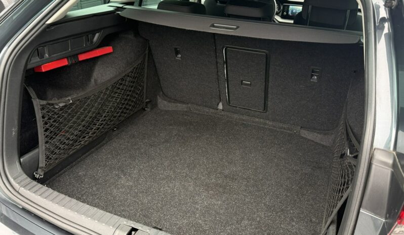 SKODA Octavia  | przedni | Manualna | 150 KM | Szary full