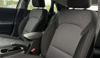 HYUNDAI I30  | przedni | Manualna | 110 KM | Srebrny full