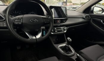 HYUNDAI I30  | przedni | Manualna | 110 KM | Srebrny full