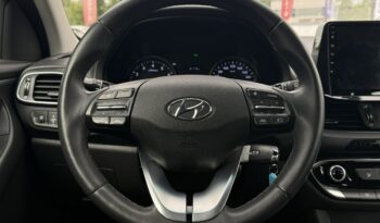 HYUNDAI I30  | przedni | Manualna | 110 KM | Srebrny full