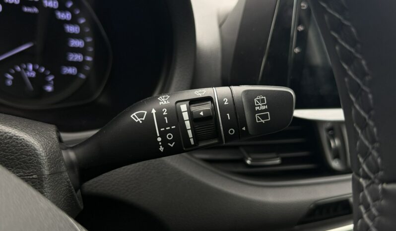 HYUNDAI I30  | przedni | Manualna | 110 KM | Srebrny full