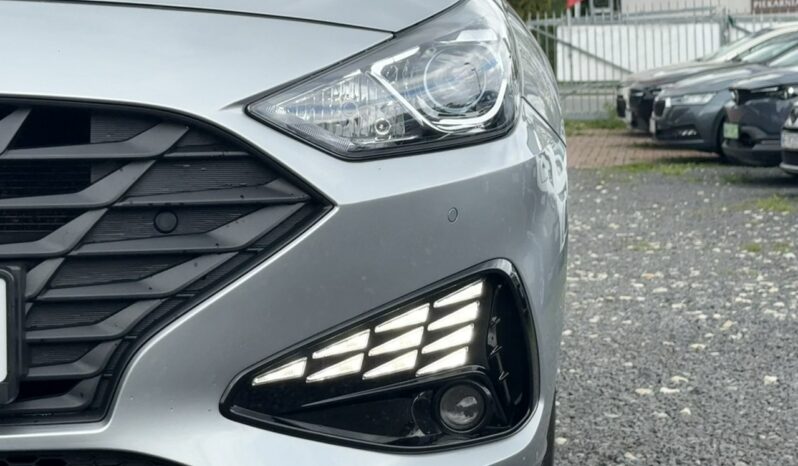 HYUNDAI I30  | przedni | Manualna | 110 KM | Srebrny full