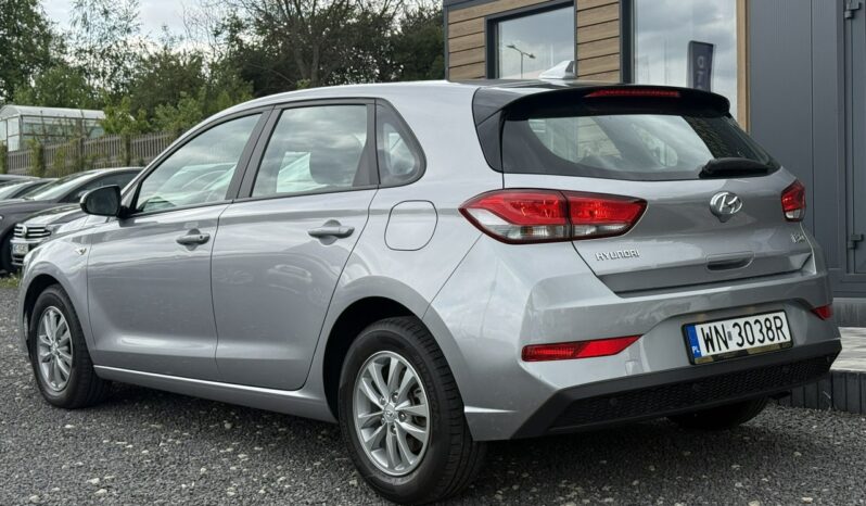 HYUNDAI I30  | przedni | Manualna | 110 KM | Srebrny full