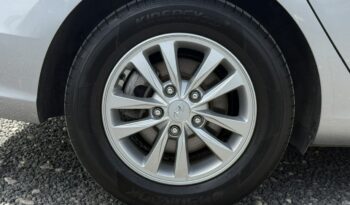 HYUNDAI I30  | przedni | Manualna | 120 KM | Srebrny full