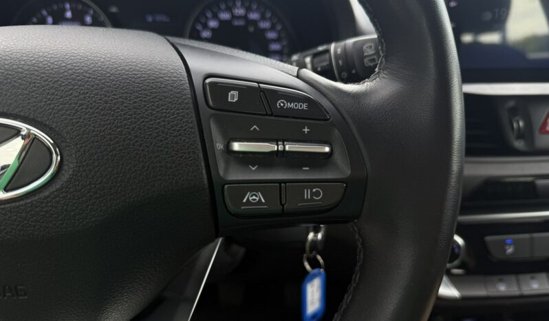 HYUNDAI I30  | przedni | Manualna | 120 KM | Srebrny full