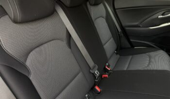 HYUNDAI I30  | przedni | Manualna | 120 KM | Srebrny full