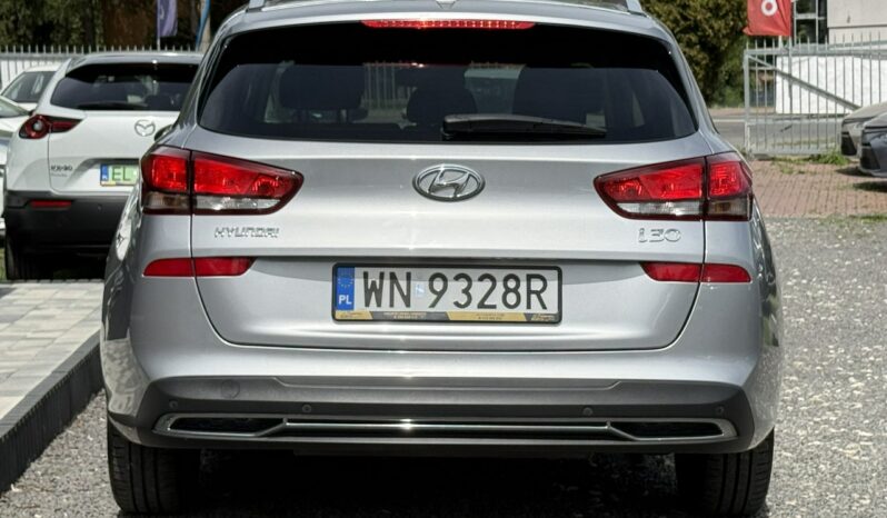 HYUNDAI I30  | przedni | Manualna | 120 KM | Srebrny full
