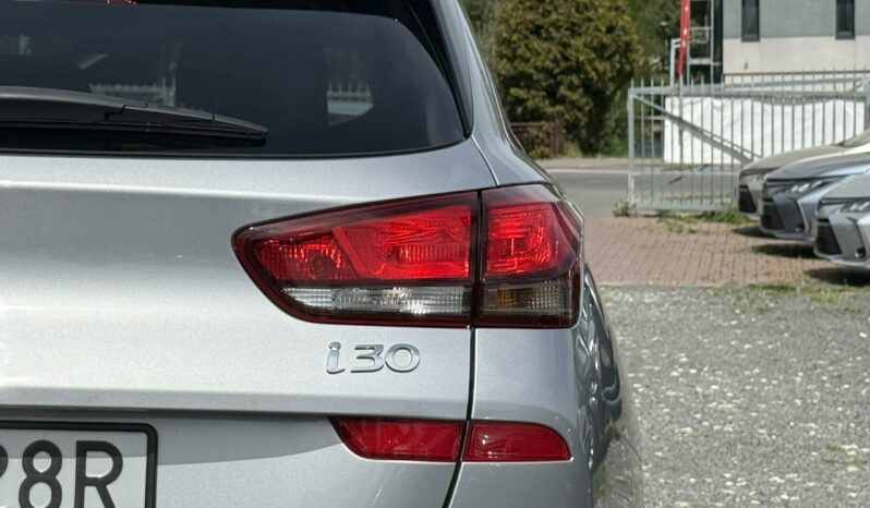 HYUNDAI I30  | przedni | Manualna | 120 KM | Srebrny full