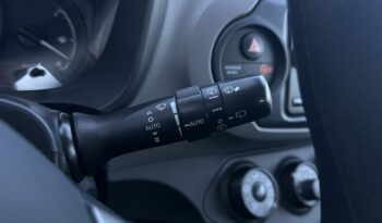 TOYOTA Yaris  | przedni | Manualna | 111 KM | bialy full
