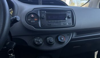 TOYOTA Yaris  | przedni | Manualna | 111 KM | bialy full