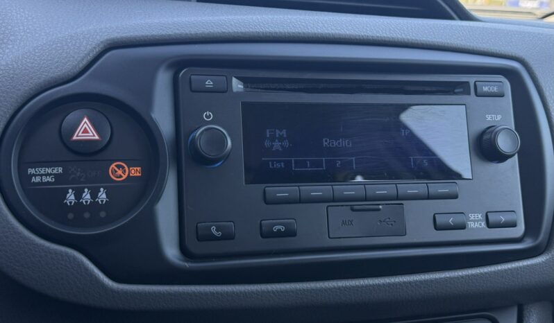 TOYOTA Yaris  | przedni | Manualna | 111 KM | bialy full