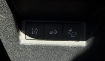 TOYOTA Yaris  | przedni | Manualna | 111 KM | bialy full