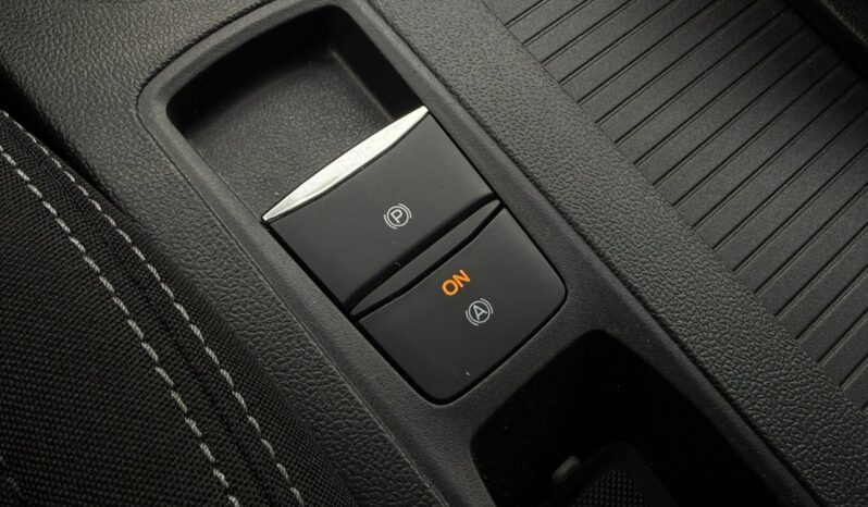 FORD Focus  | przedni | Manualna | 125 KM | Srebrny full