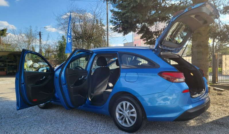 HYUNDAI I30  | przedni | Manualna | 120 KM | niebieski jasny full