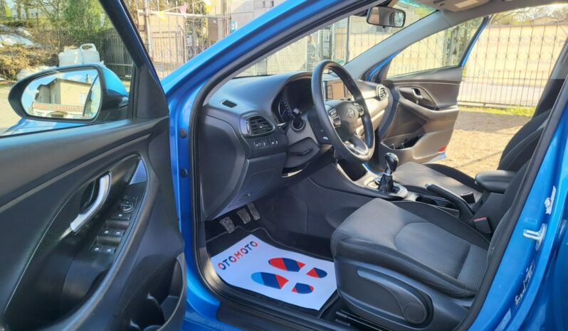 HYUNDAI I30  | przedni | Manualna | 120 KM | niebieski jasny full