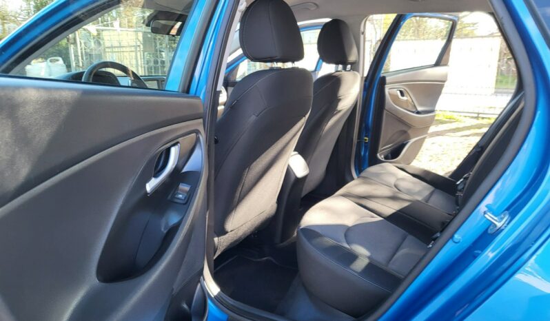 HYUNDAI I30  | przedni | Manualna | 120 KM | niebieski jasny full