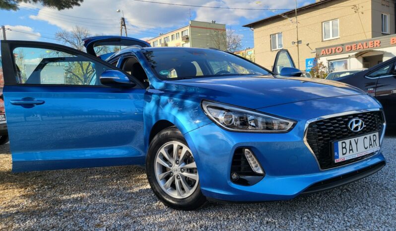 HYUNDAI I30  | przedni | Manualna | 120 KM | niebieski jasny full