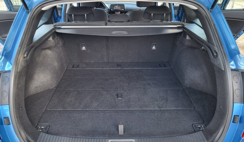 HYUNDAI I30  | przedni | Manualna | 120 KM | niebieski jasny full