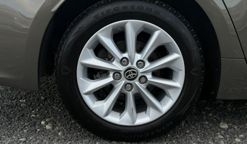 TOYOTA Corolla  | przedni | Manualna | 125 KM | Brązowy full