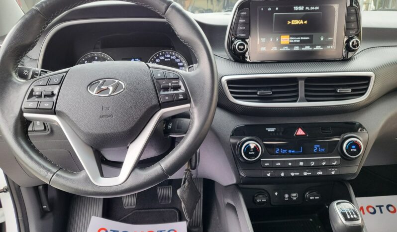 HYUNDAI Tucson  | przedni | Manualna | 136 KM | bialy full