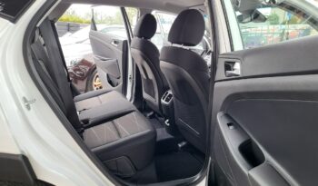 HYUNDAI Tucson  | przedni | Manualna | 136 KM | bialy full