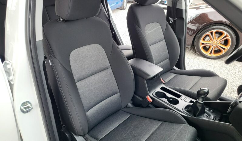 HYUNDAI Tucson  | przedni | Manualna | 136 KM | bialy full