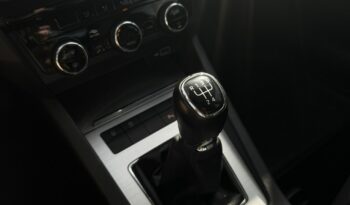 SKODA Octavia  | przedni | Manualna | 115 KM | bialy full