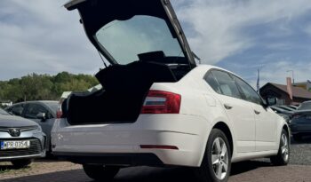 SKODA Octavia  | przedni | Manualna | 115 KM | bialy full