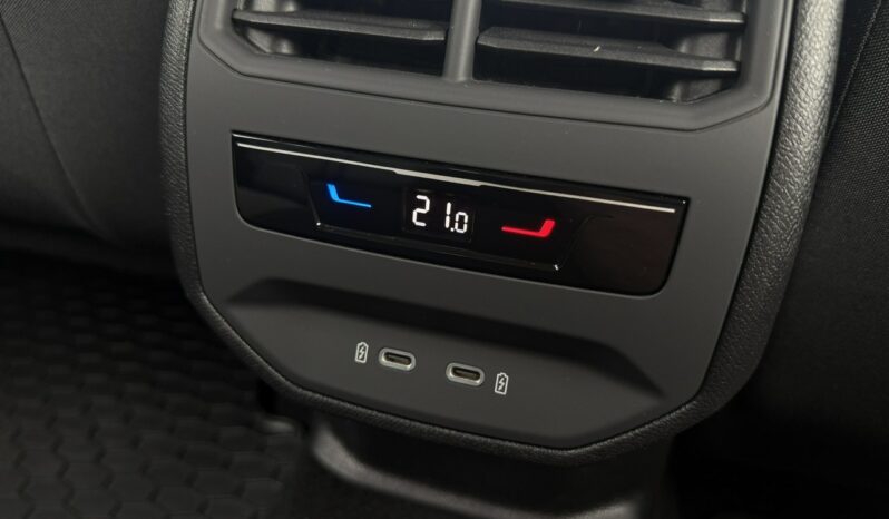 SEAT Leon  | przedni | automatyczna_dwusprzeglowa | 110 KM | bialy full