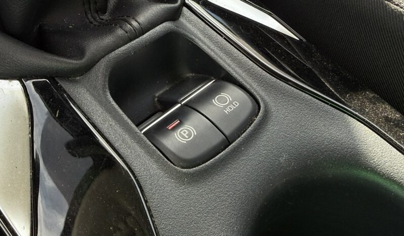 TOYOTA Corolla  | przedni | Manualna | 125 KM | Srebrny full