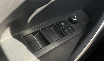 TOYOTA Corolla  | przedni | Manualna | 125 KM | Srebrny full