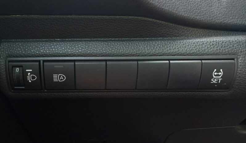 TOYOTA Corolla  | przedni | Manualna | 125 KM | Srebrny full