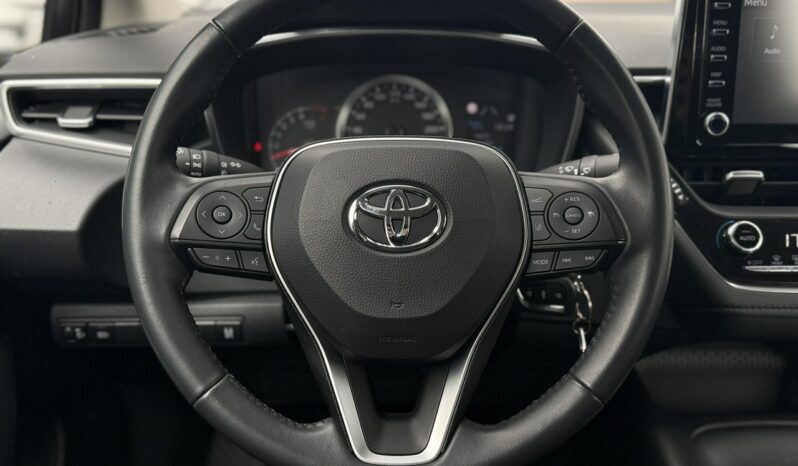 TOYOTA Corolla  | przedni | Manualna | 125 KM | Srebrny full
