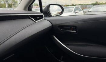 TOYOTA Corolla  | przedni | Manualna | 125 KM | Srebrny full
