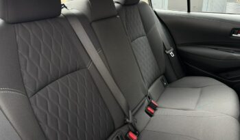 TOYOTA Corolla  | przedni | Manualna | 125 KM | Srebrny full