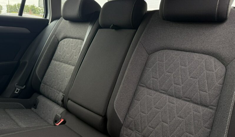 VOLKSWAGEN Passat  | FWD (przód) | Automatyczna D/S | 150 KM | Srebrny full
