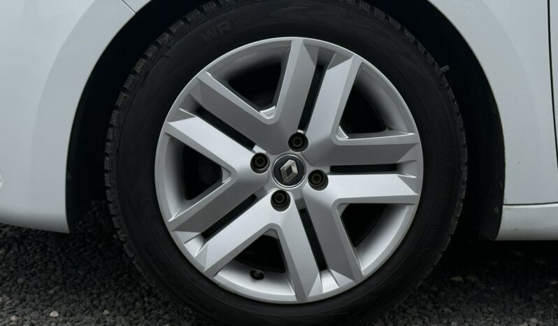 RENAULT Clio  | przedni | Manualna | 90 KM | bialy full