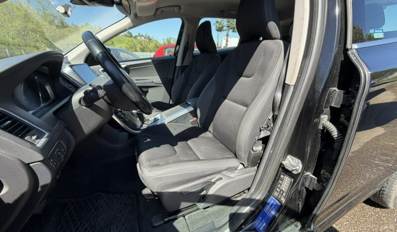 VOLVO XC 60 | 4×4 Automatyczny | Automatyczna | 163 KM | Czarny full