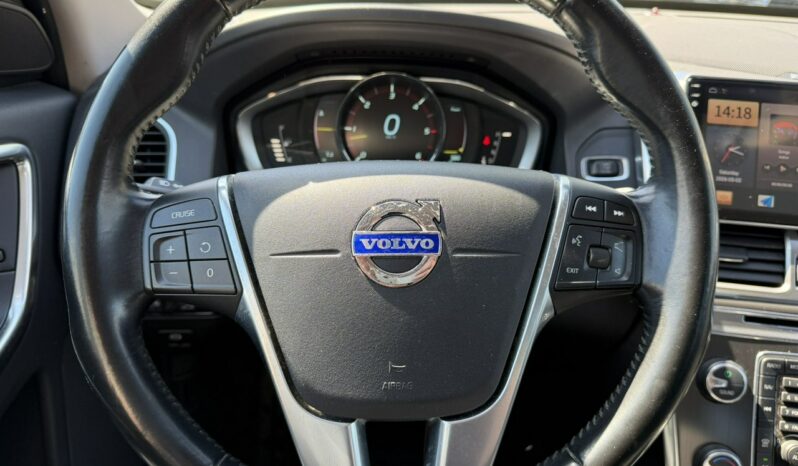 VOLVO XC 60 | 4×4 Automatyczny | Automatyczna | 163 KM | Czarny full
