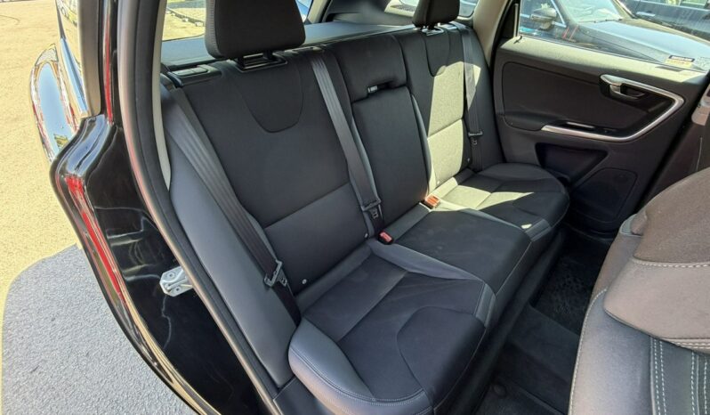 VOLVO XC 60 | 4×4 Automatyczny | Automatyczna | 163 KM | Czarny full