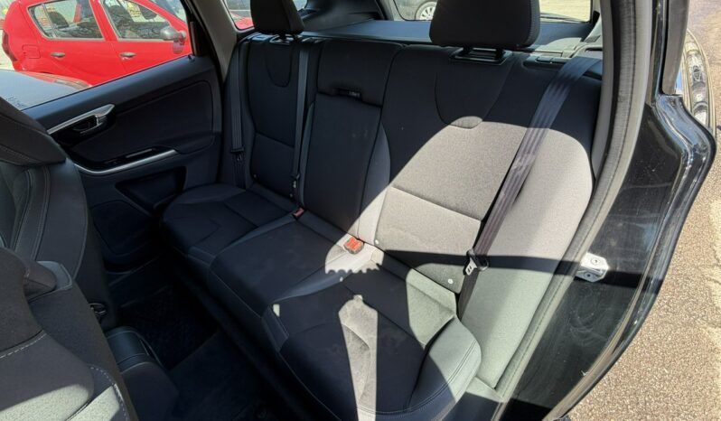 VOLVO XC 60 | 4×4 Automatyczny | Automatyczna | 163 KM | Czarny full