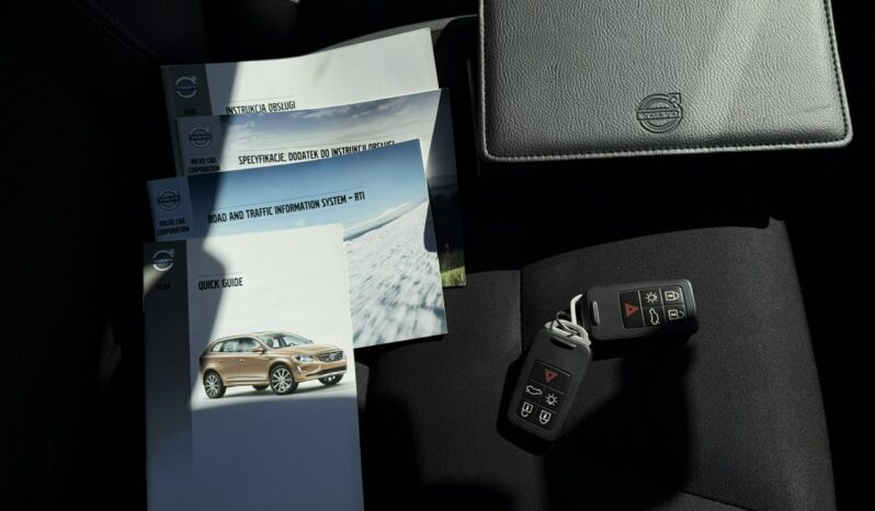 VOLVO XC 60 | 4×4 Automatyczny | Automatyczna | 163 KM | Czarny full