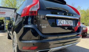 VOLVO XC 60 | 4×4 Automatyczny | Automatyczna | 163 KM | Czarny full