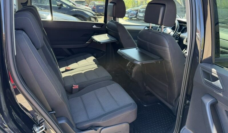 VOLKSWAGEN Touran  | FWD (przód) | Automatyczna Dwusprzeglowa | 150 KM | Czarny full