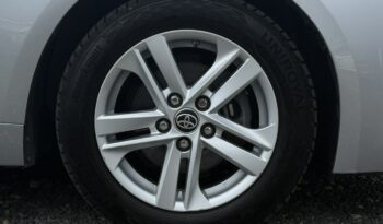 TOYOTA Corolla  | przedni | Automatyczna | 122 KM | Srebrny full