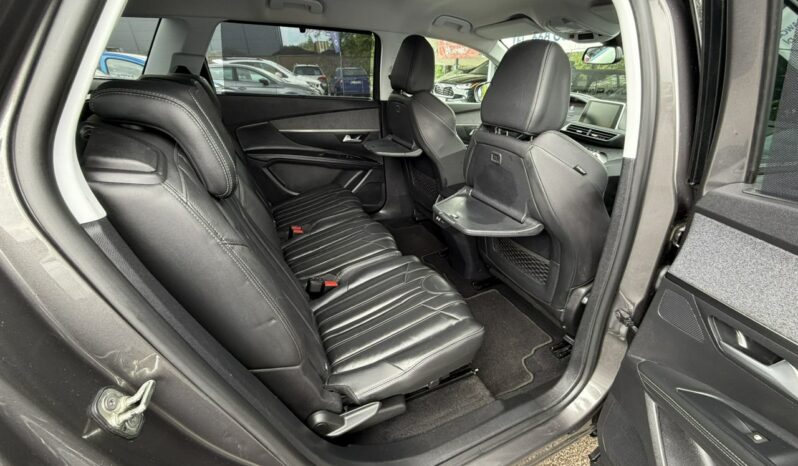 PEUGEOT 5008  | FWD (przód) | Manualna | 130 KM | Szary full