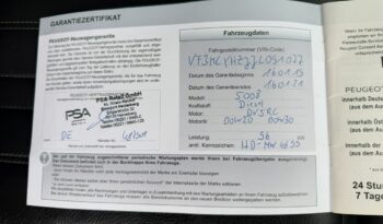 PEUGEOT 5008  | FWD (przód) | Manualna | 130 KM | Szary full