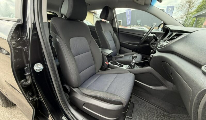HYUNDAI Tucson  | FWD (przód) | Manualna | 132 KM | Czarny full