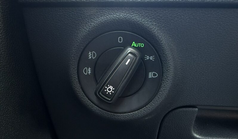 SKODA Karoq | przedni | Manualna | 150 KM | bialy full