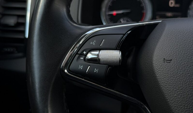 SKODA Karoq | przedni | Manualna | 115 KM | bialy full